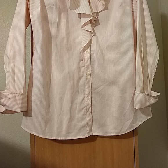 Women's Banana Republic Button Down Top - Picture 8 of 8